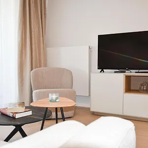 crystal-residences-luxurious-seaside-apartments.ostend-hotel.net/